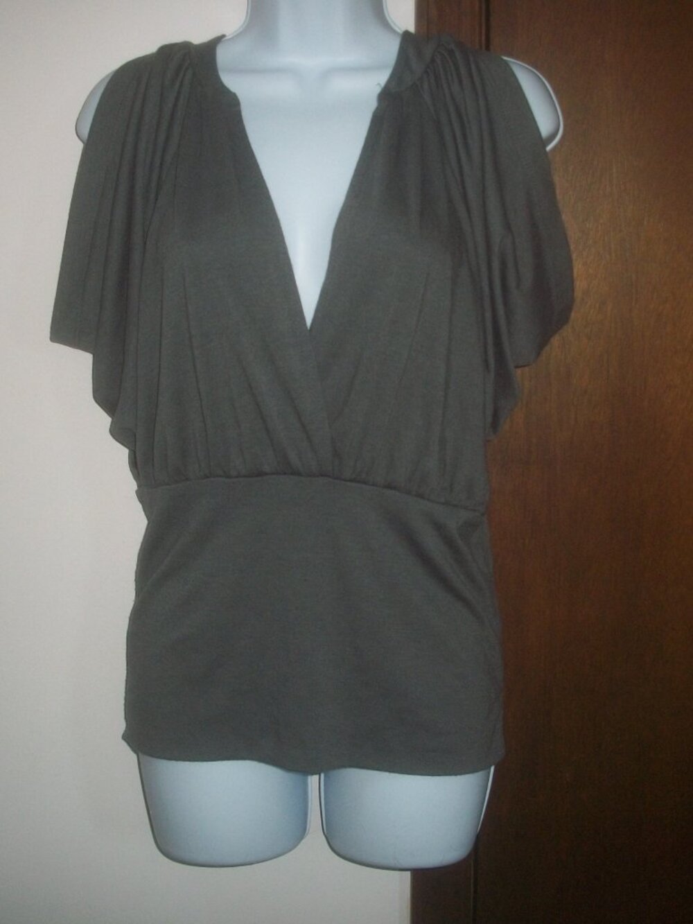 womens deep V,low cut blouse.VENUS.pleats.Size Small